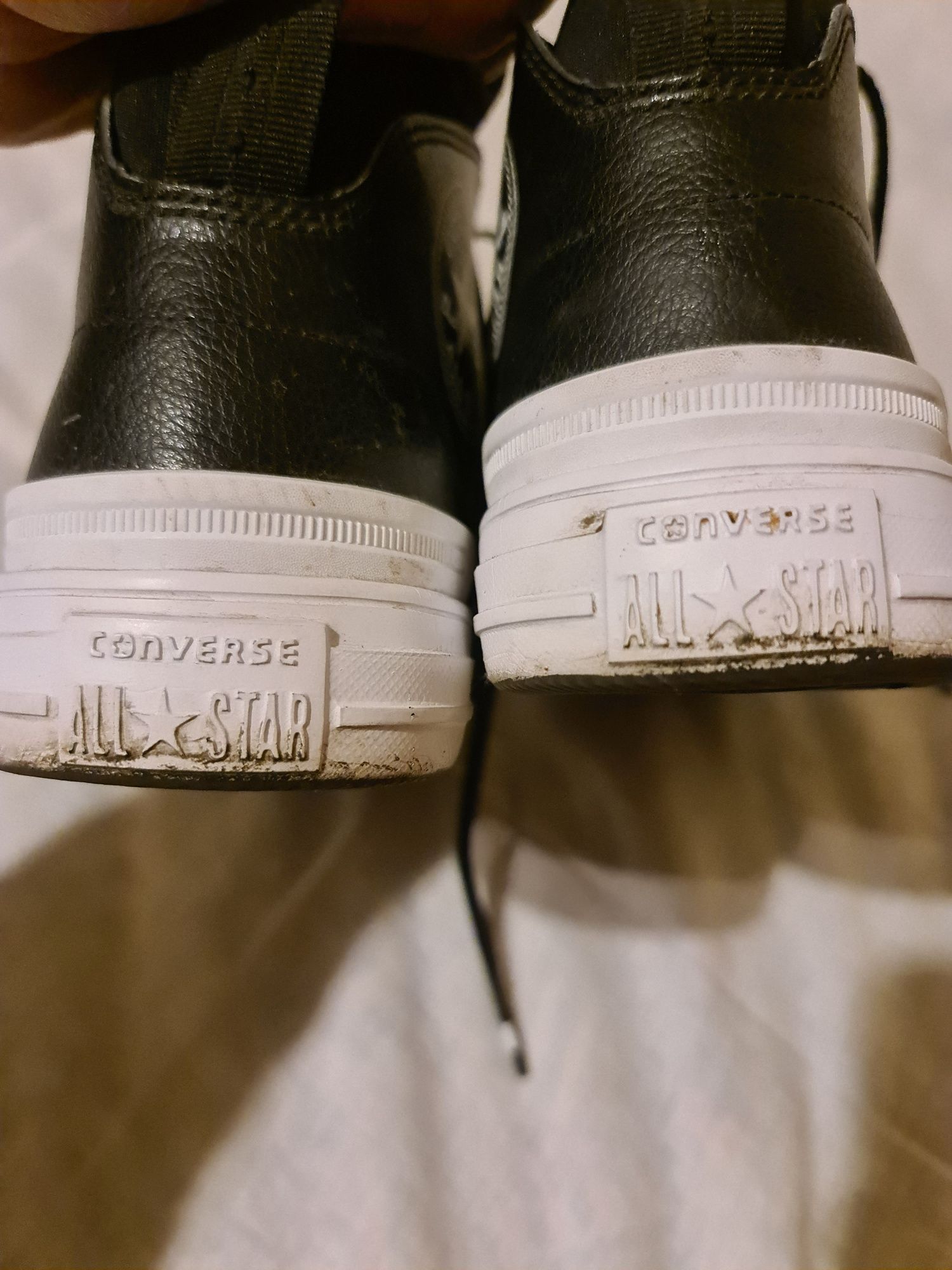 Tenisi Converse din spuma