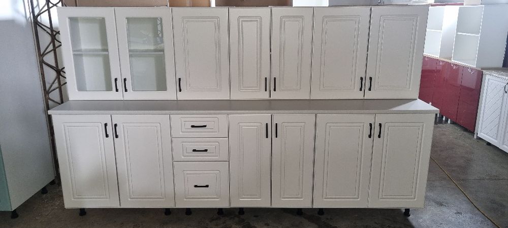 Mobila de bucatarie modulara, noua, cu usi MDF