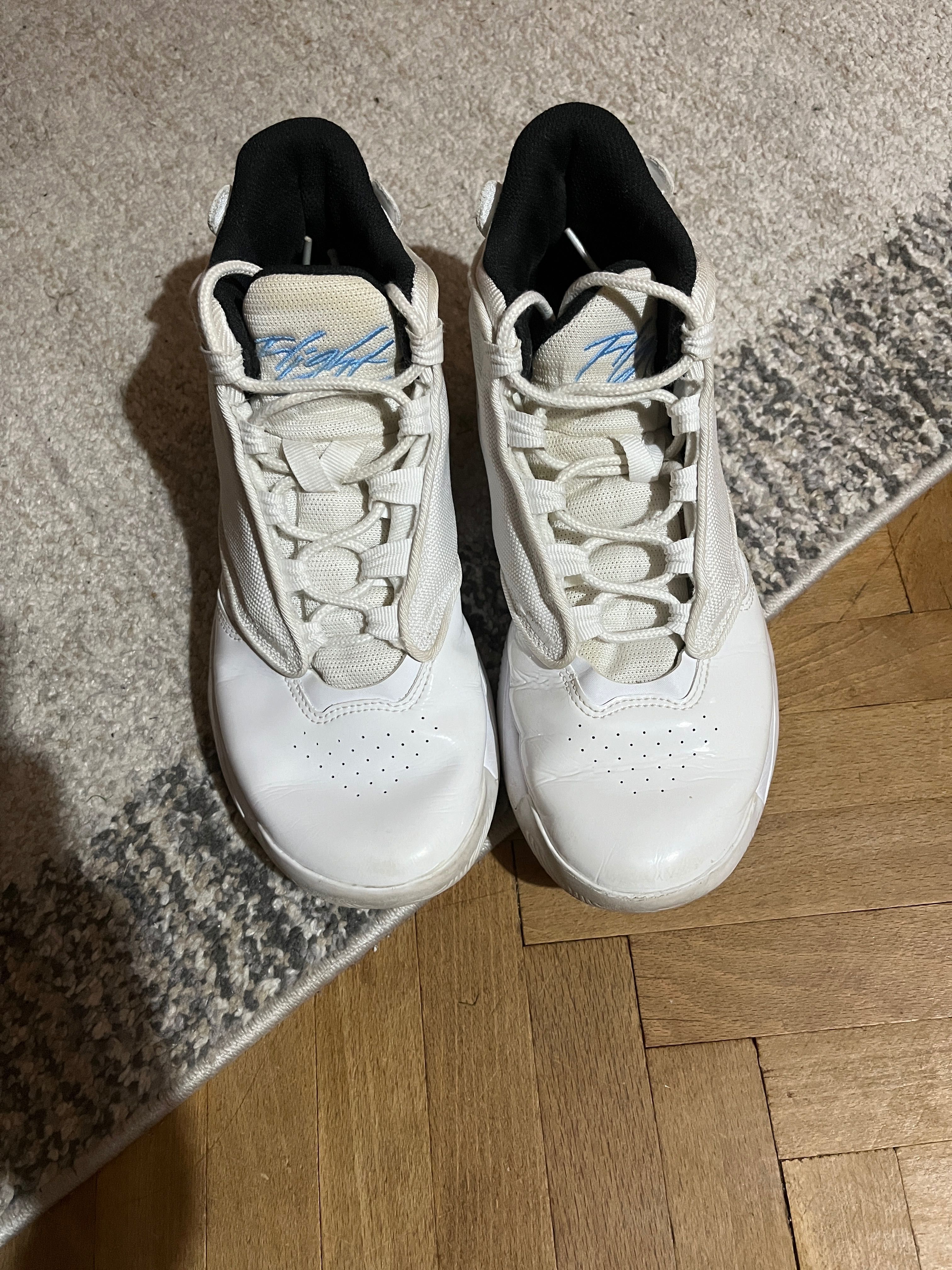 Jordan max aura 4