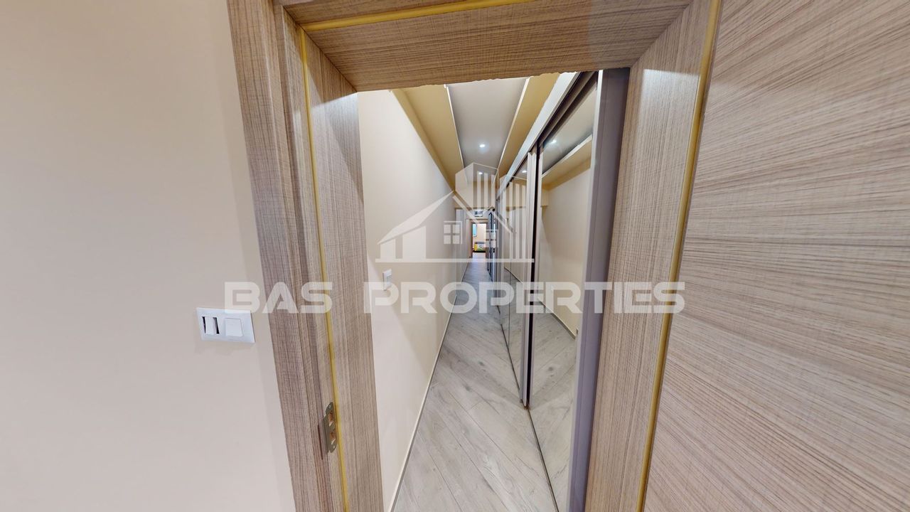Продава се Четиристаен апартамент в София, Света Троица - 118 кв.м за 2373 €/кв.м - Снимка #11