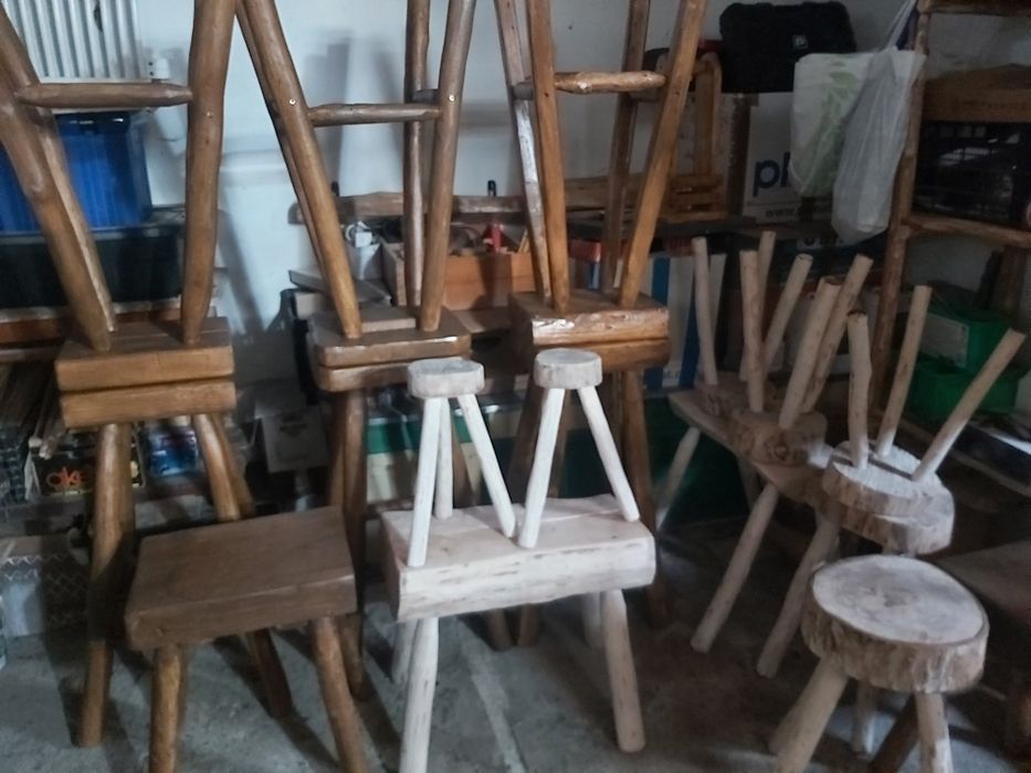 Scaune rustice  tradiționale