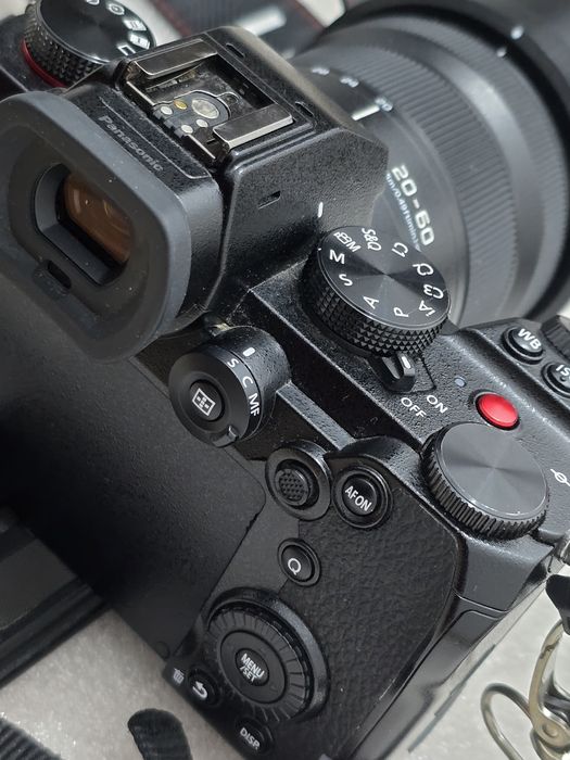 Panasonic S5 Mirorless FullFrame 4K60p în stare f buna fara obiectiv