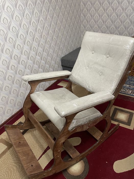 Качающийся кресло