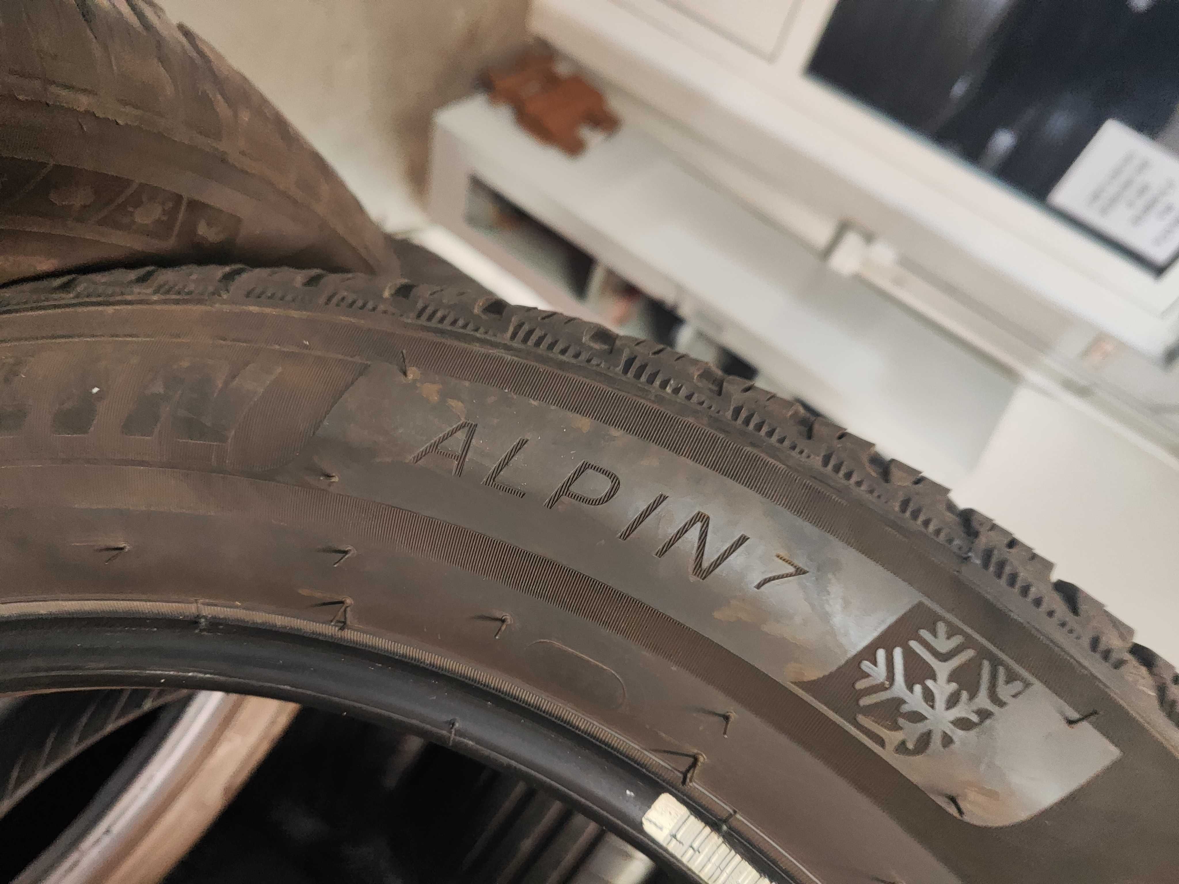 2бр.зимни гуми 235/50/18 Michelin