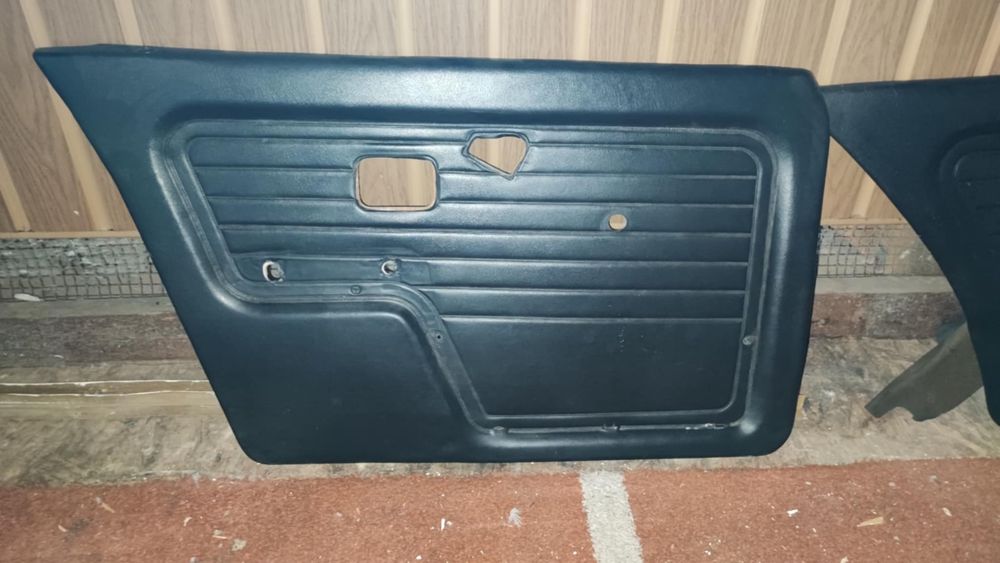Interior piele bmw e30 Sedan Fete usi si stalpi.