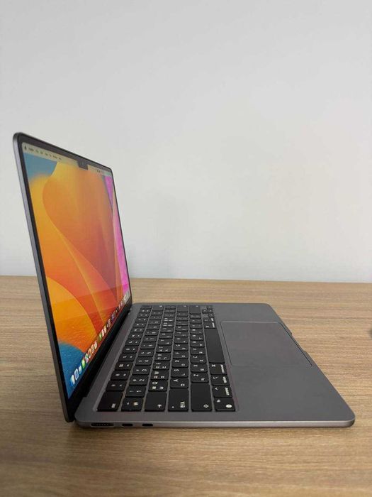 MacBook Air
M2, 2022