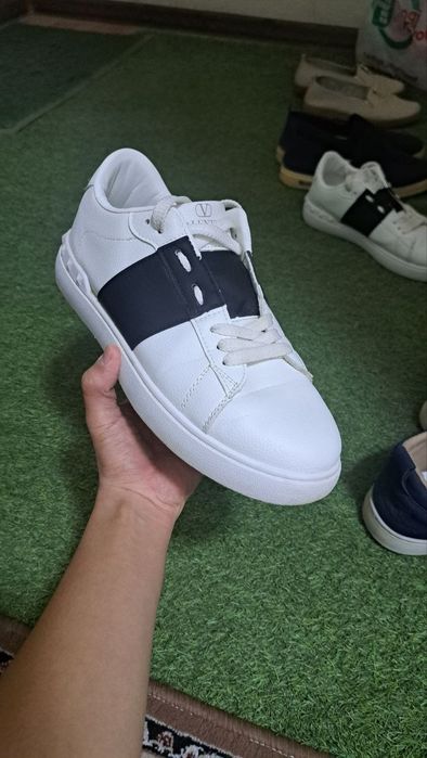 Ойог кийим Valentino