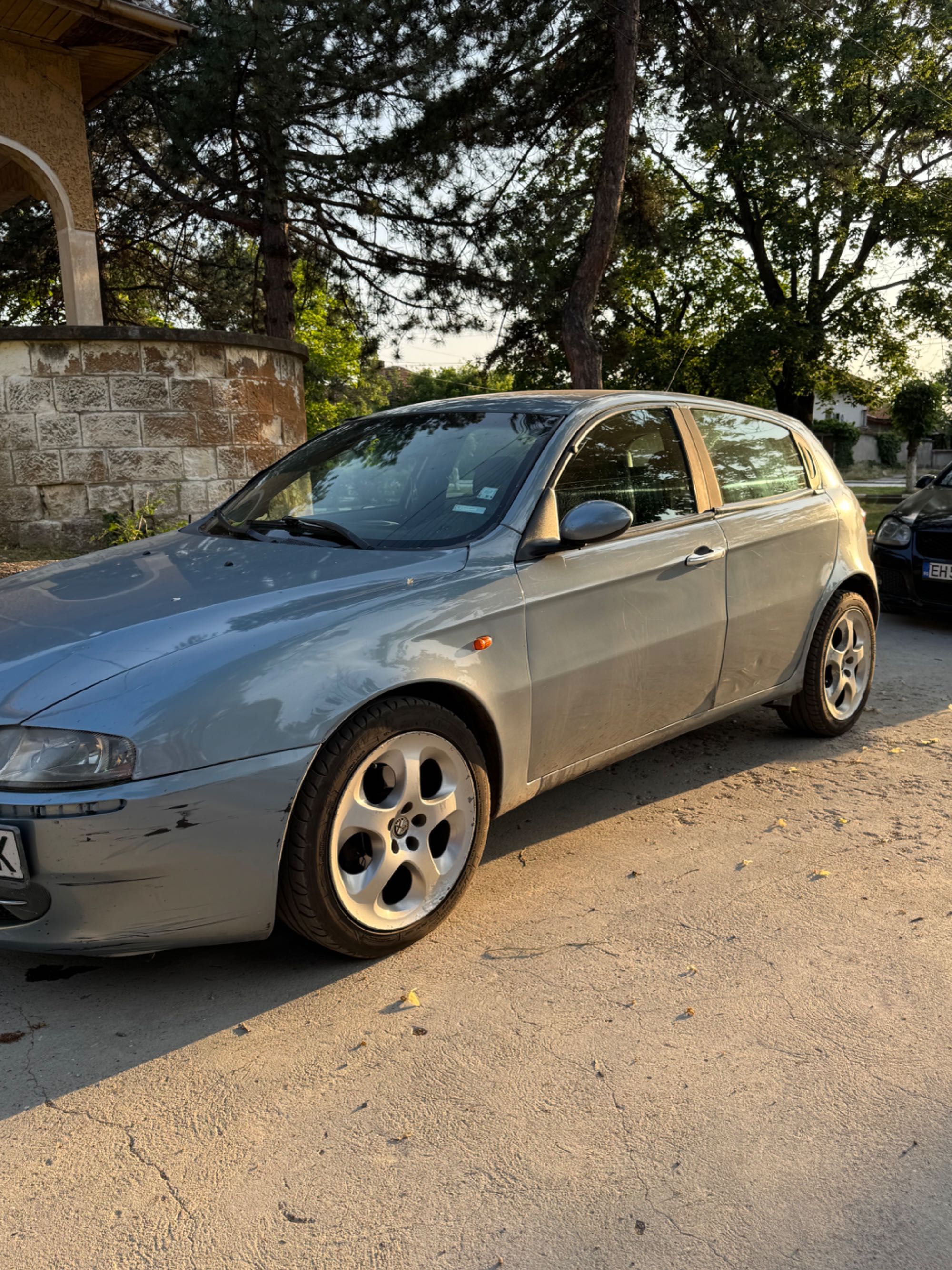 Продавам кола Alfa romeo 147