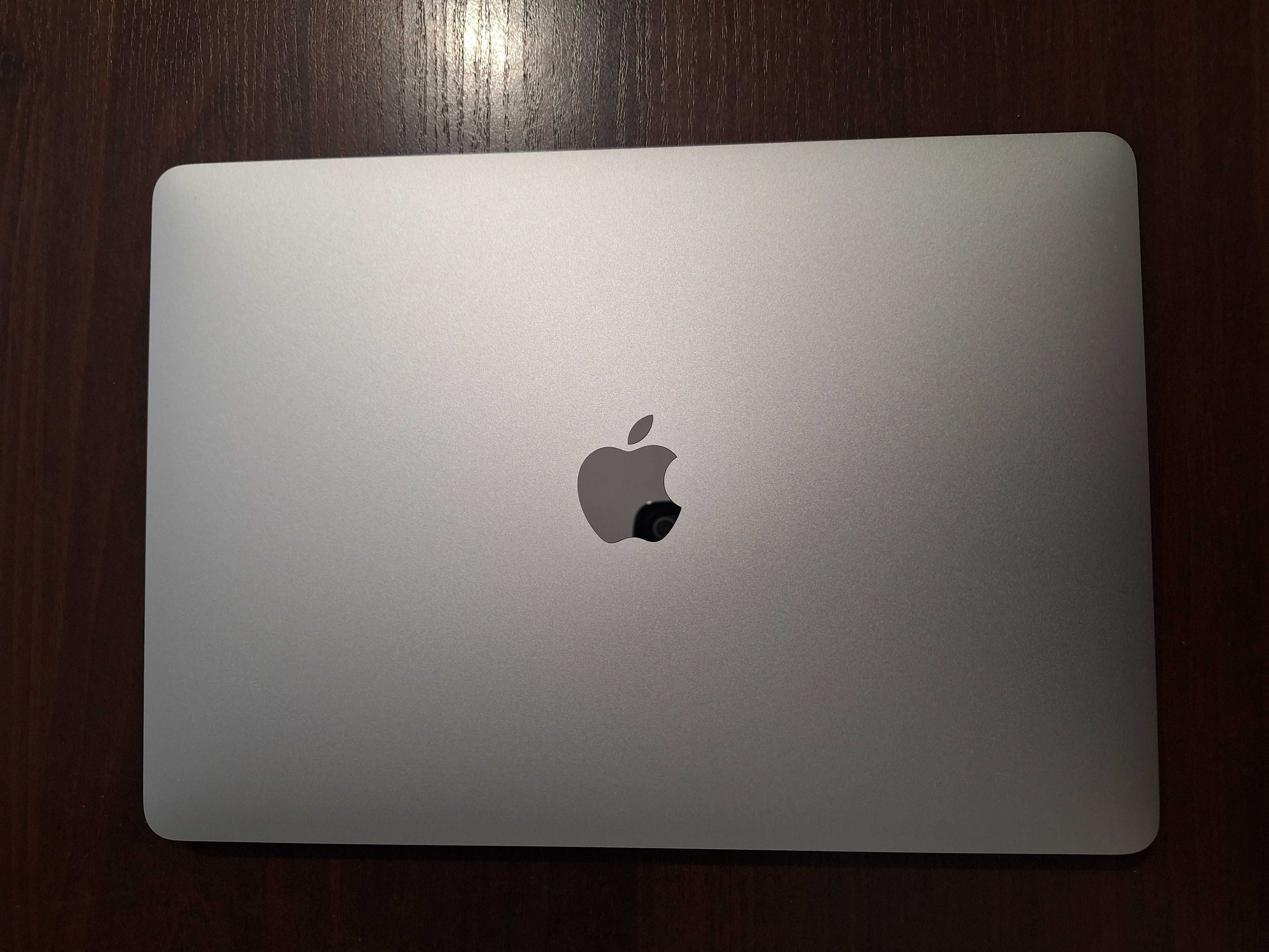 Лаптоп MacBook Air M1 2020г. 16GB RAM 256GB SSD