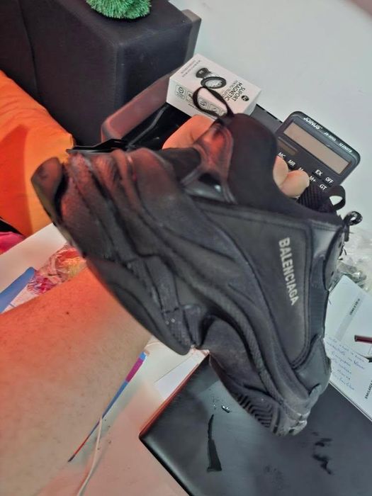 Vând balenciaga triple s originali