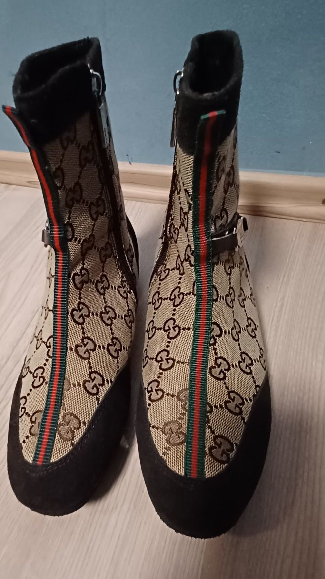 Ghetuțe Gucci made Italia