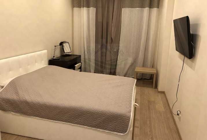 Дава се под наем Тристаен апартамент в Пловдив, Каменица 2 - 89 кв.м за 357 € - Снимка #2