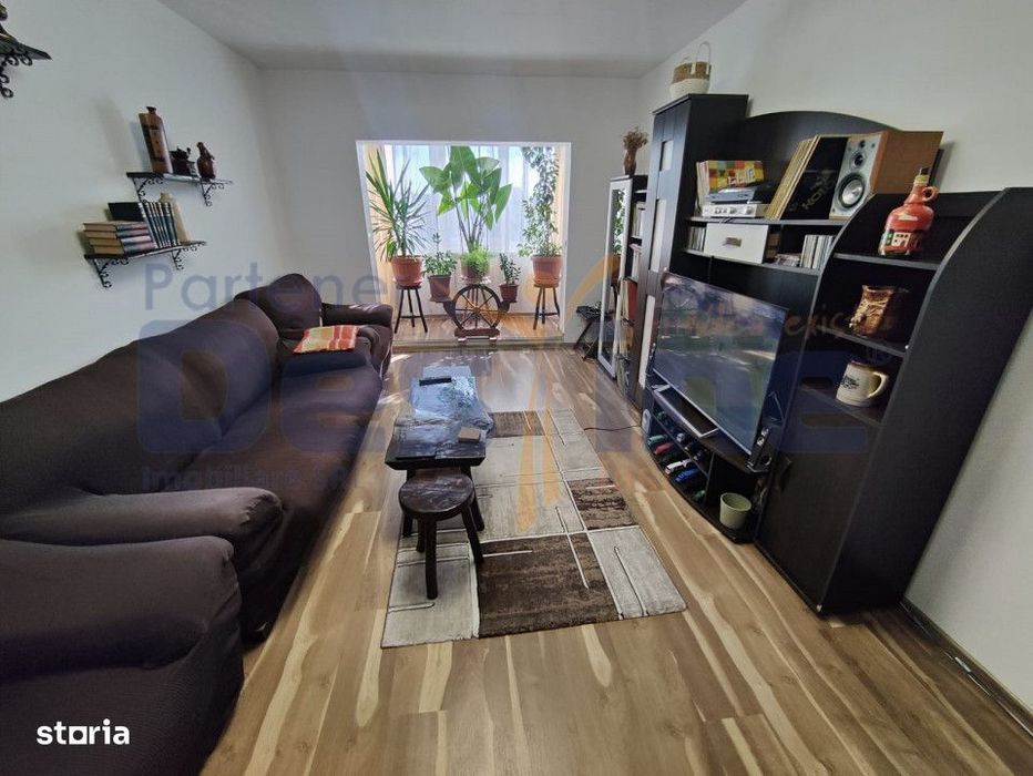 Apartament 4 camere 94 mp mobilat + utilat 1100 €/mp renovat