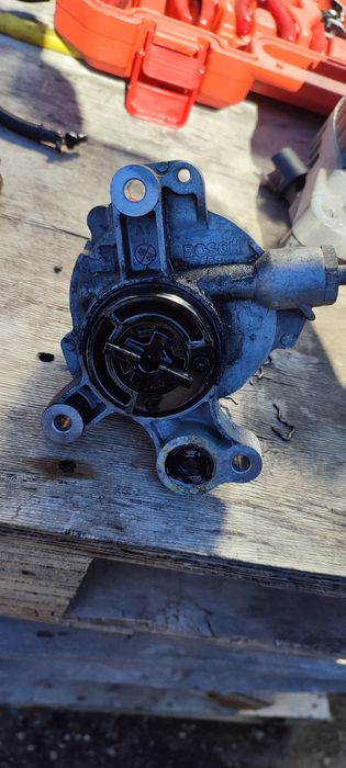 Вакуум помпа за Peugeot 407. 2.0HDI. 136k