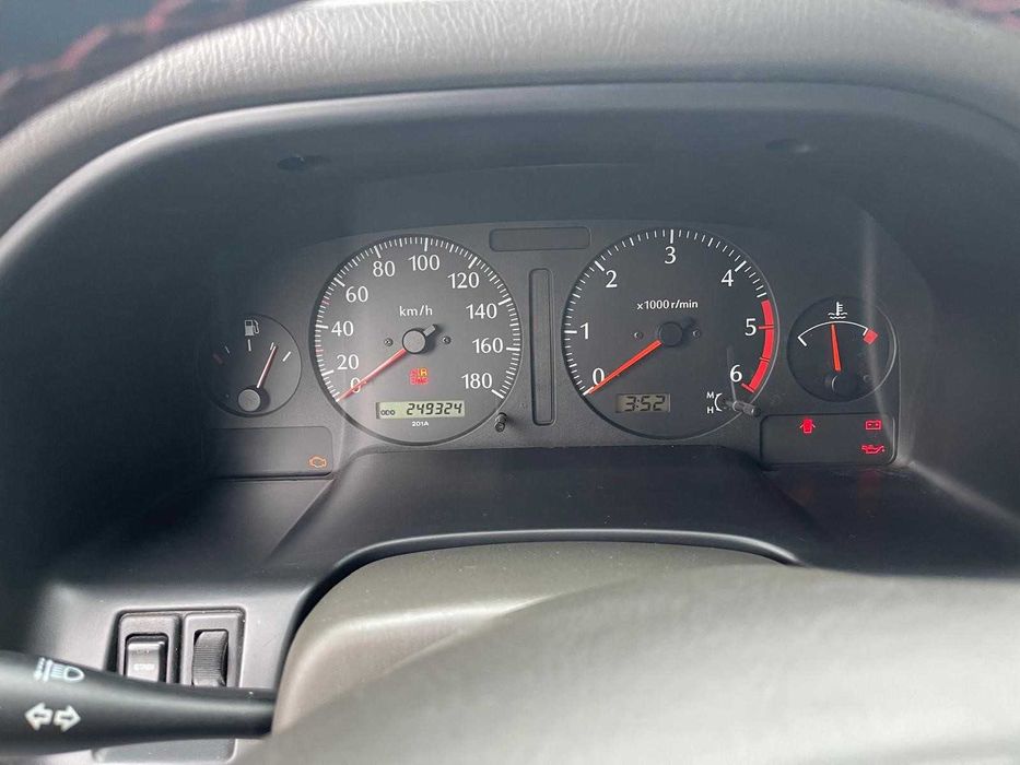 NISSAN PATROL Y61 3.0   off-road