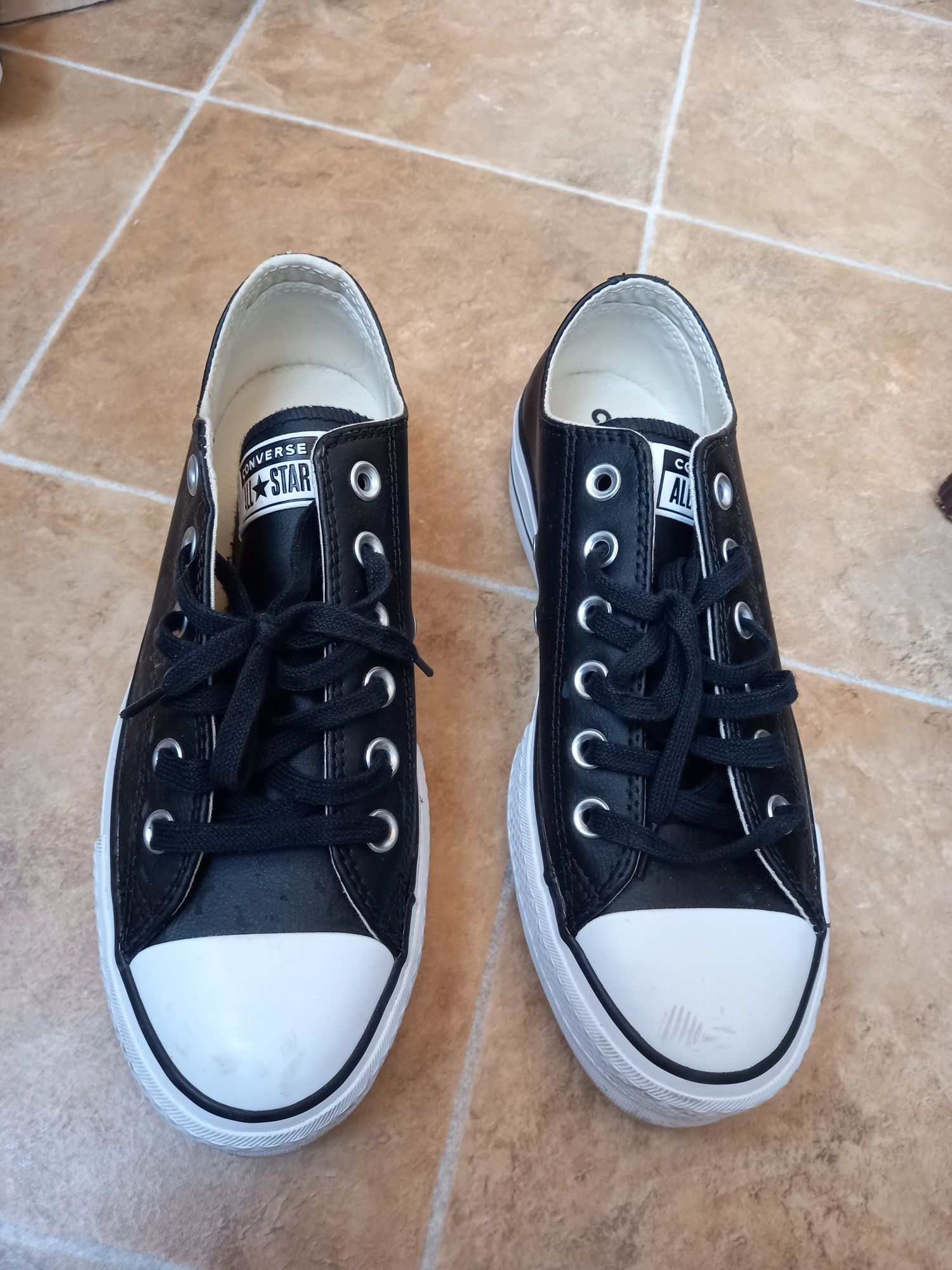 Converse , tenesi cu talpa wedge