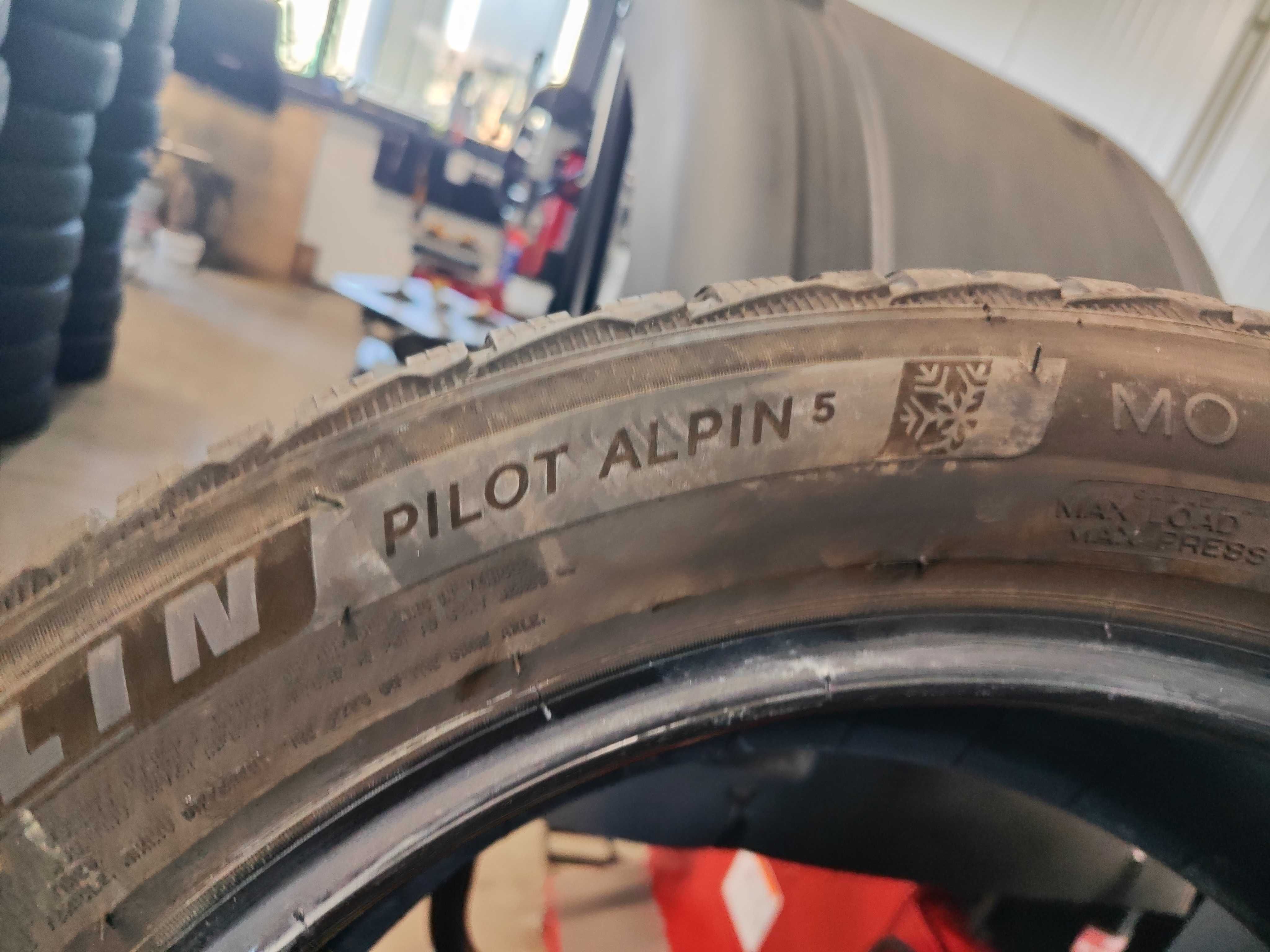 2бр. зимни гуми 205/55/17 Michelin