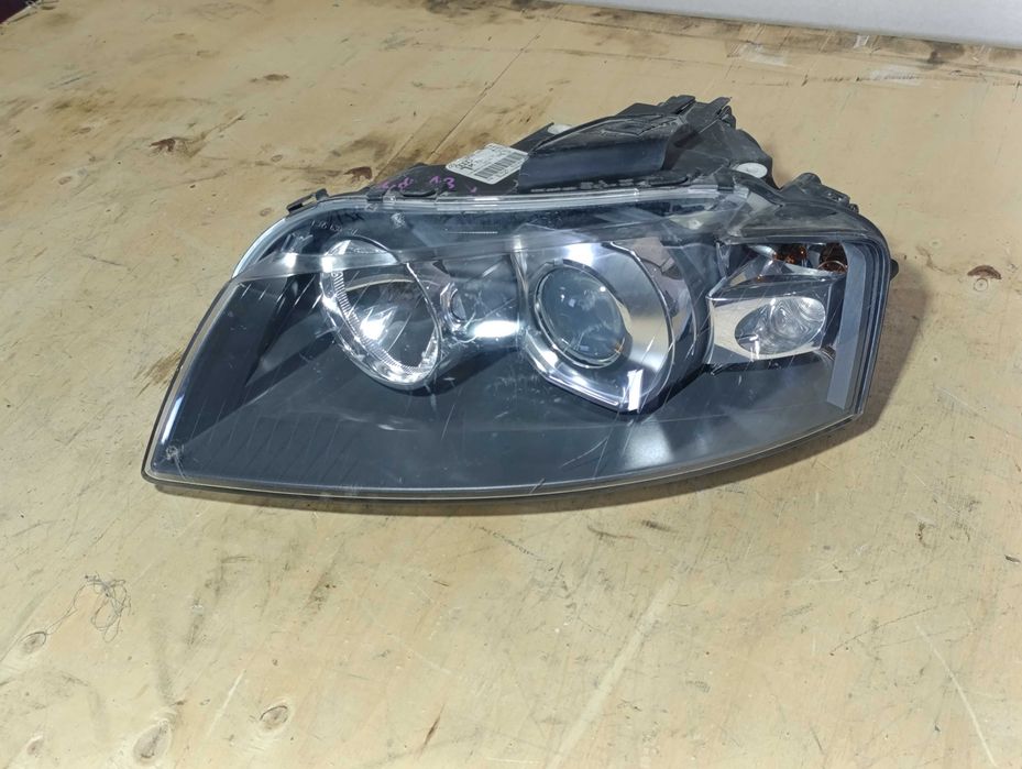 Фара Левая Xenon Audi A3 8P Оригинал 03-08г