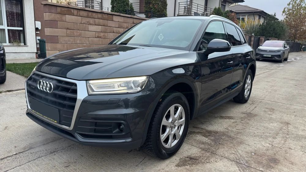 Audi Q5 Audi Q5 2,0 TDI quattro S-tronic