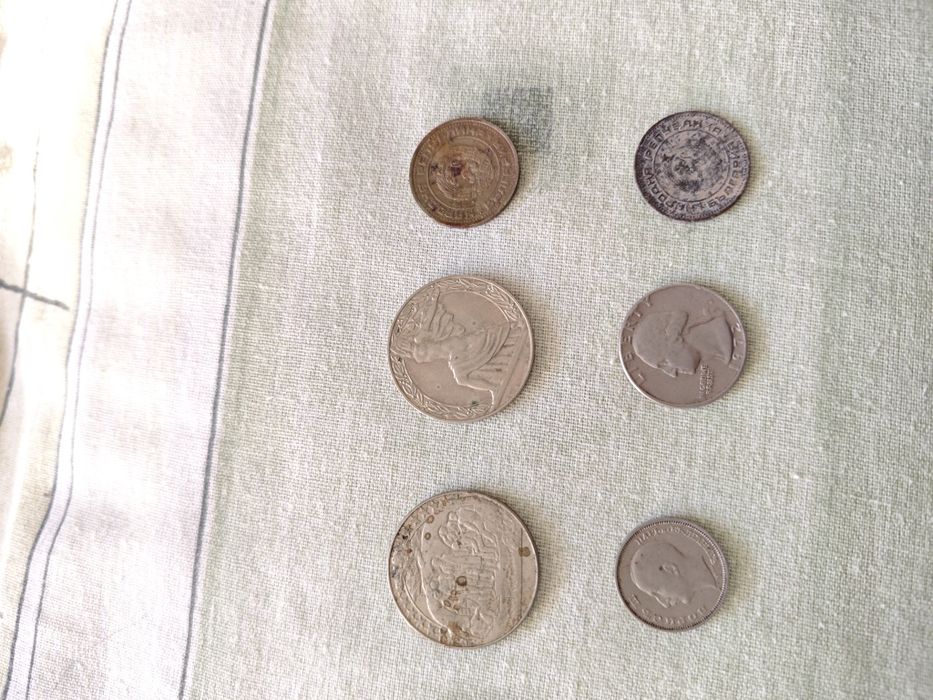 Лот от различни монети