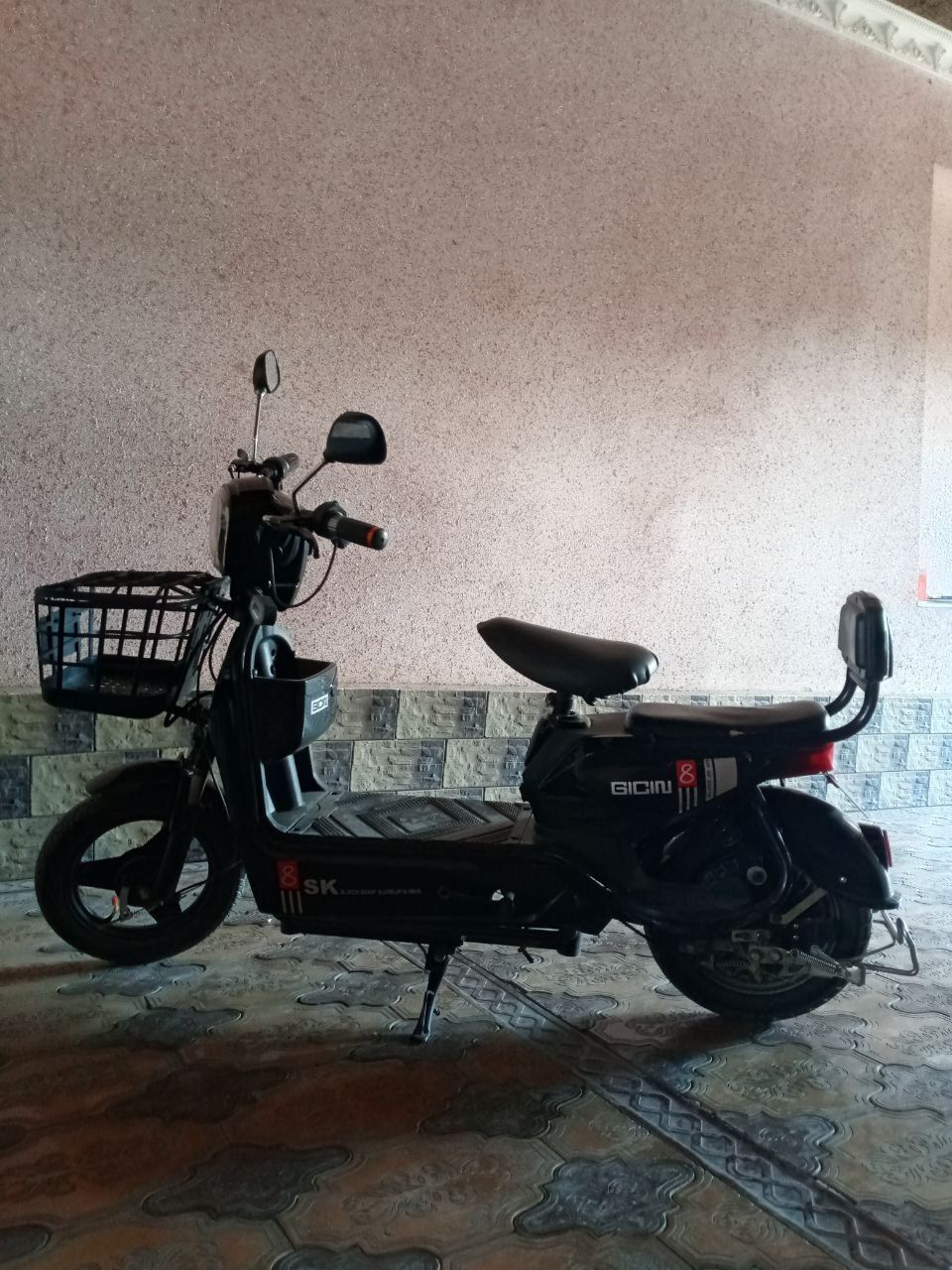 Skuter sotiladi holati alo