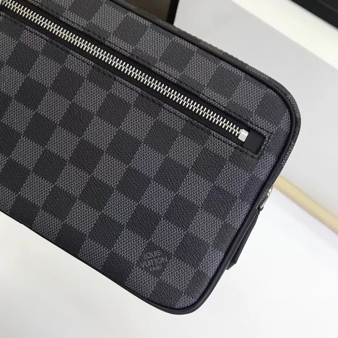 Чанта Luis Vuitton Kasai Clutch