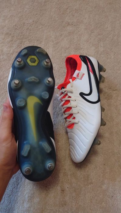 ghete de fotbal nike tiempo acc