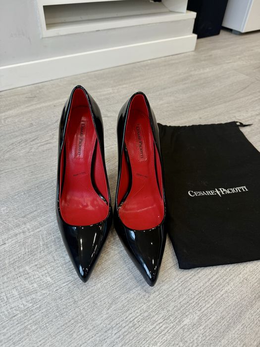 Дамски обувки на ток Cesare Paciotti
