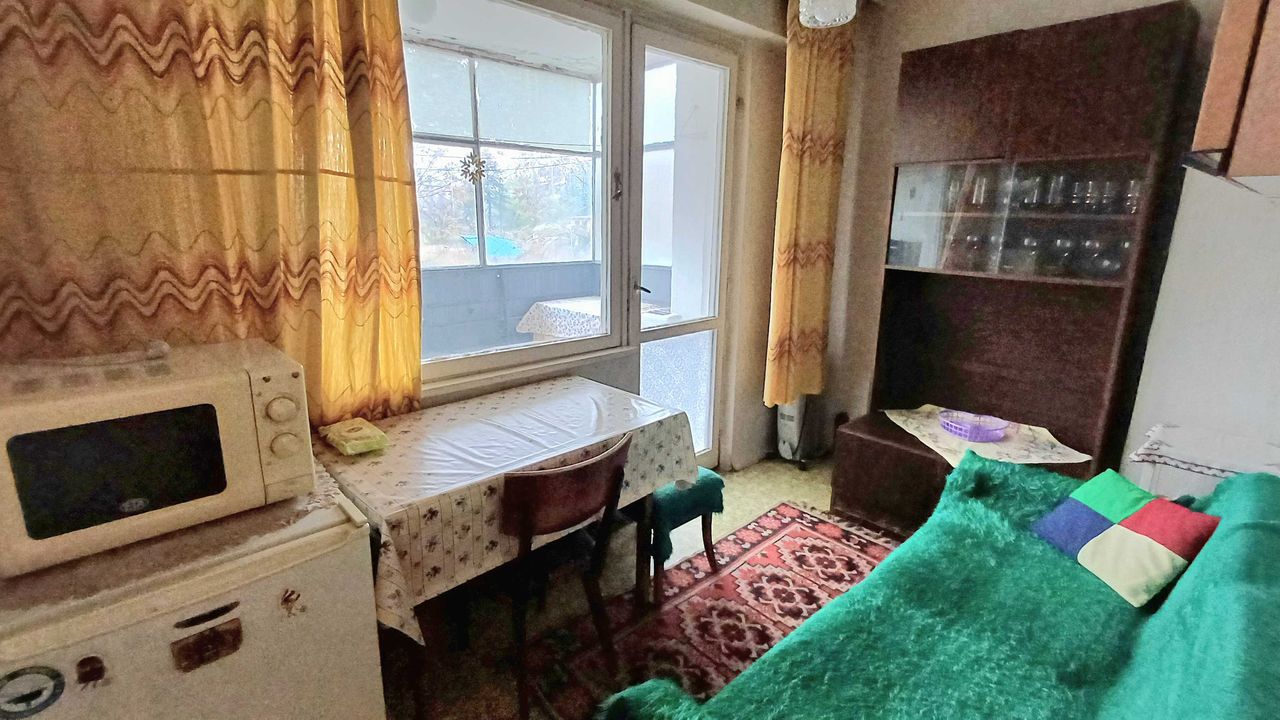 Продава се Едностаен апартамент в Русе, Чародейка - Север - 37 кв.м за 1068 €/кв.м - Снимка #4