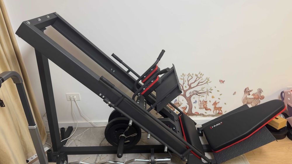 Aparat Fitness HMS CM20 Presă Picioare + Genuflexiuni + 90KG Olimpice