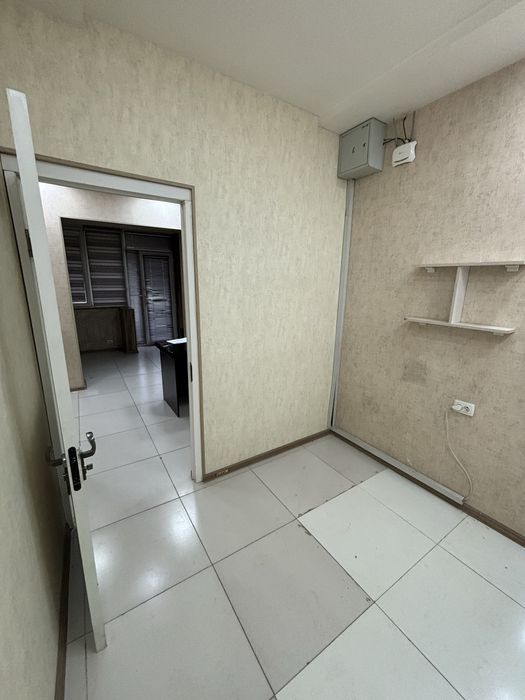 Куйлюк 4 массив (базарчик)