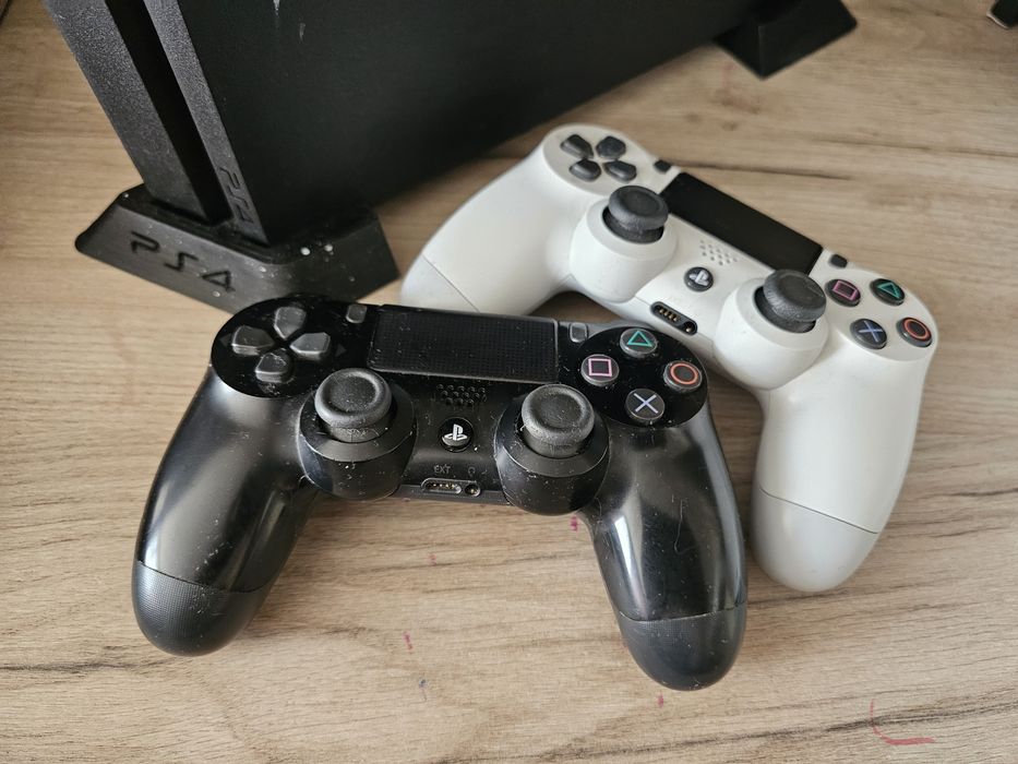 PS4 512 ... Плейстейшън 4