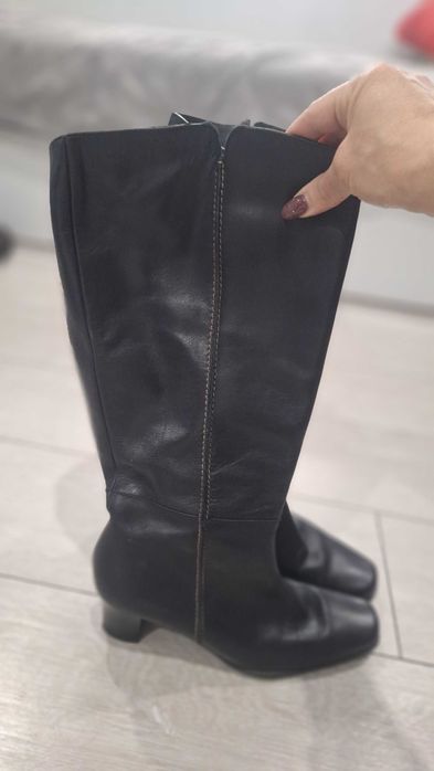 Дамси елегантни ботуши