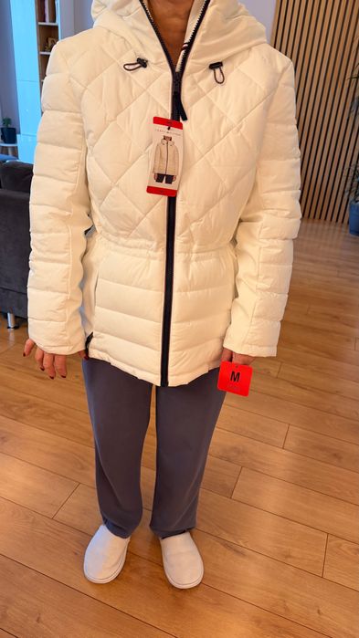 Бяло яке Tommy Hilfiger ново - М размер