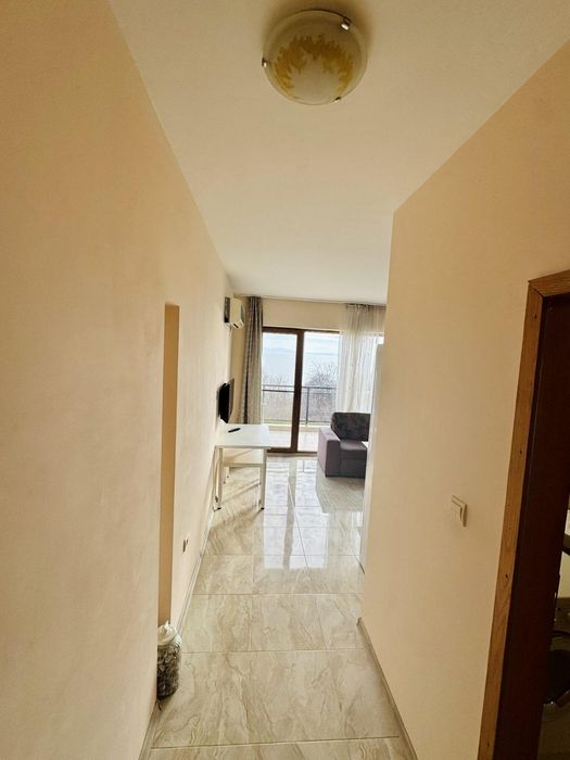 Дава се под наем Двустаен апартамент в Бургас, Сарафово - 55 кв.м за 408 € - Снимка #1