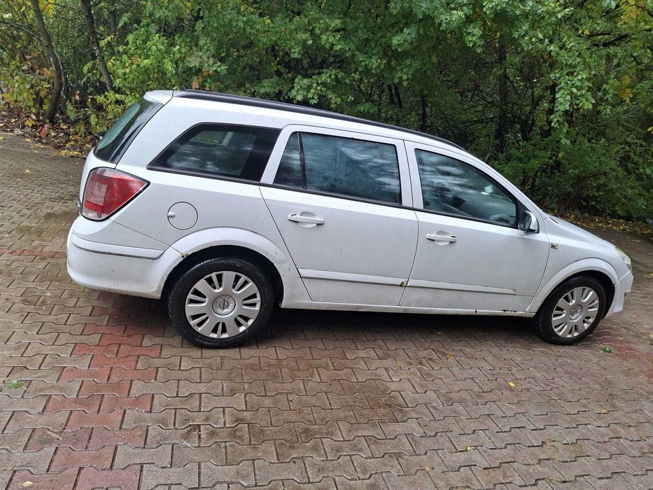 OPEL ASTRA H, produs 2008, stare functionare, 1700 cmc,