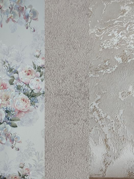 Продам обои шириной 1 м новые , по 1 рулону