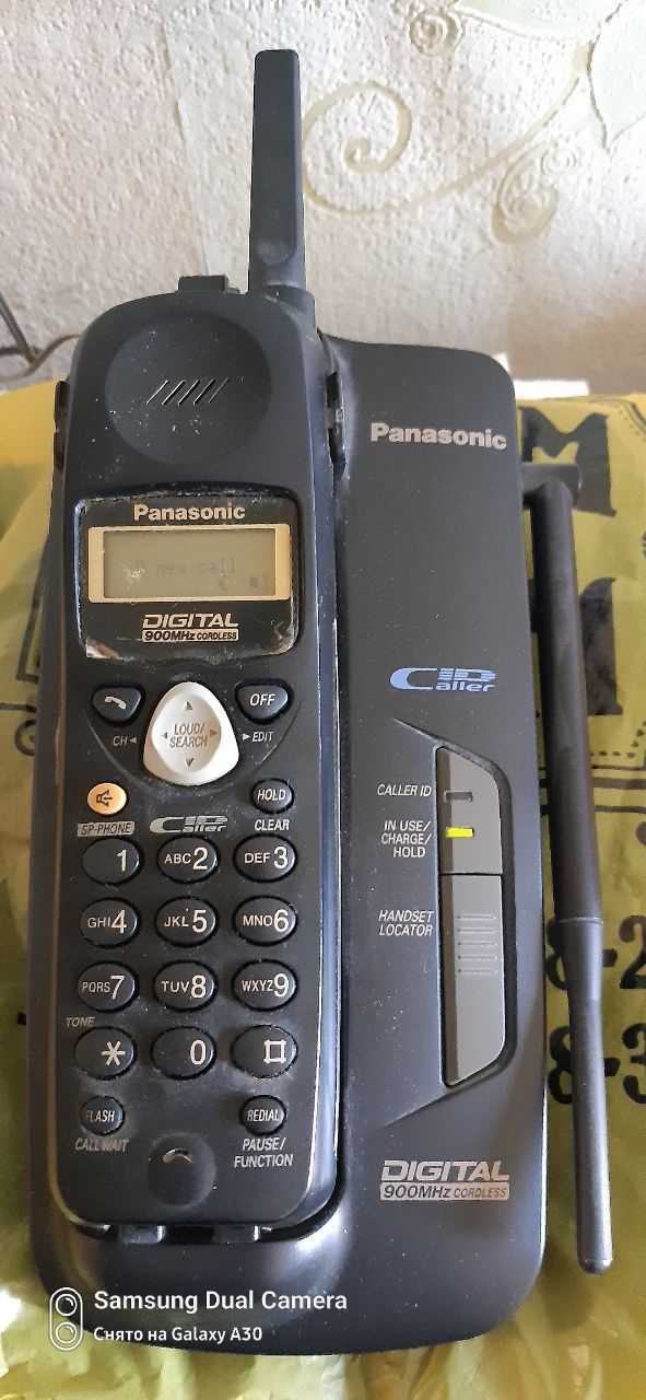 Продаётся радиотелефон Panasonic KX-TC1703BXB