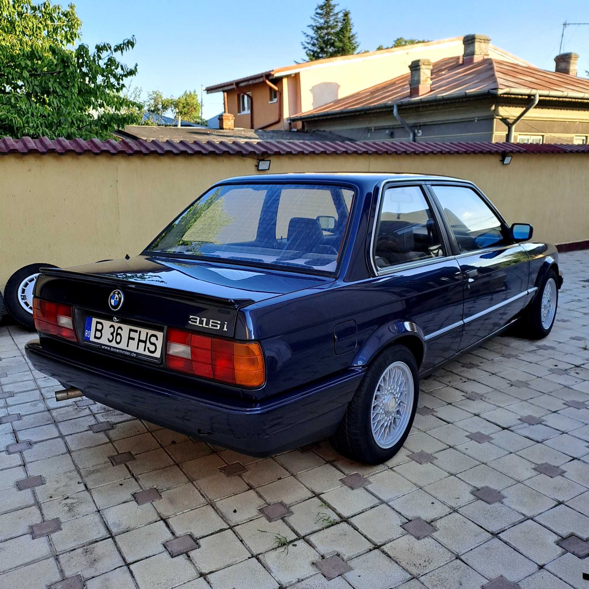 BMW E30 Coupe 1.6I