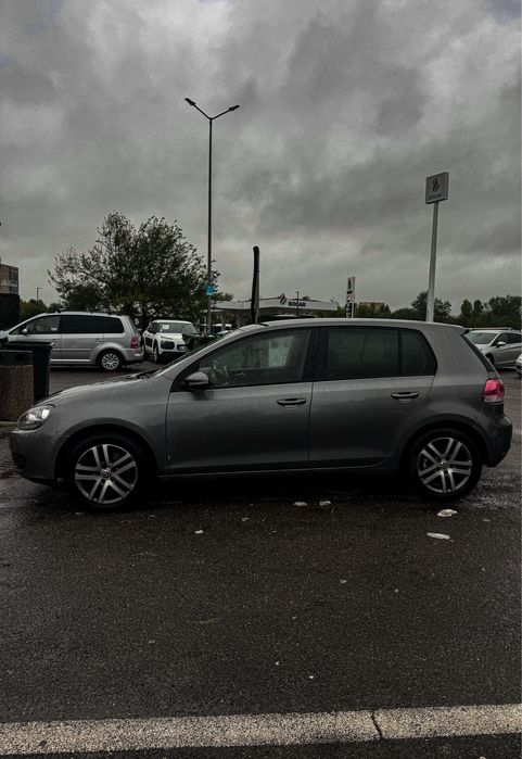 VW Golf VI 1.8 TSI 160CP 2009 • HERTZ UNO • Climatronic