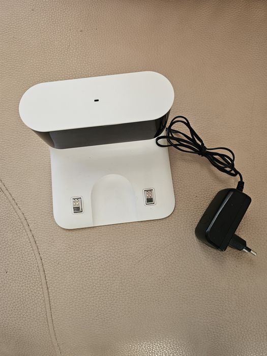 Vând aspirator robot Rowenta 75S alb