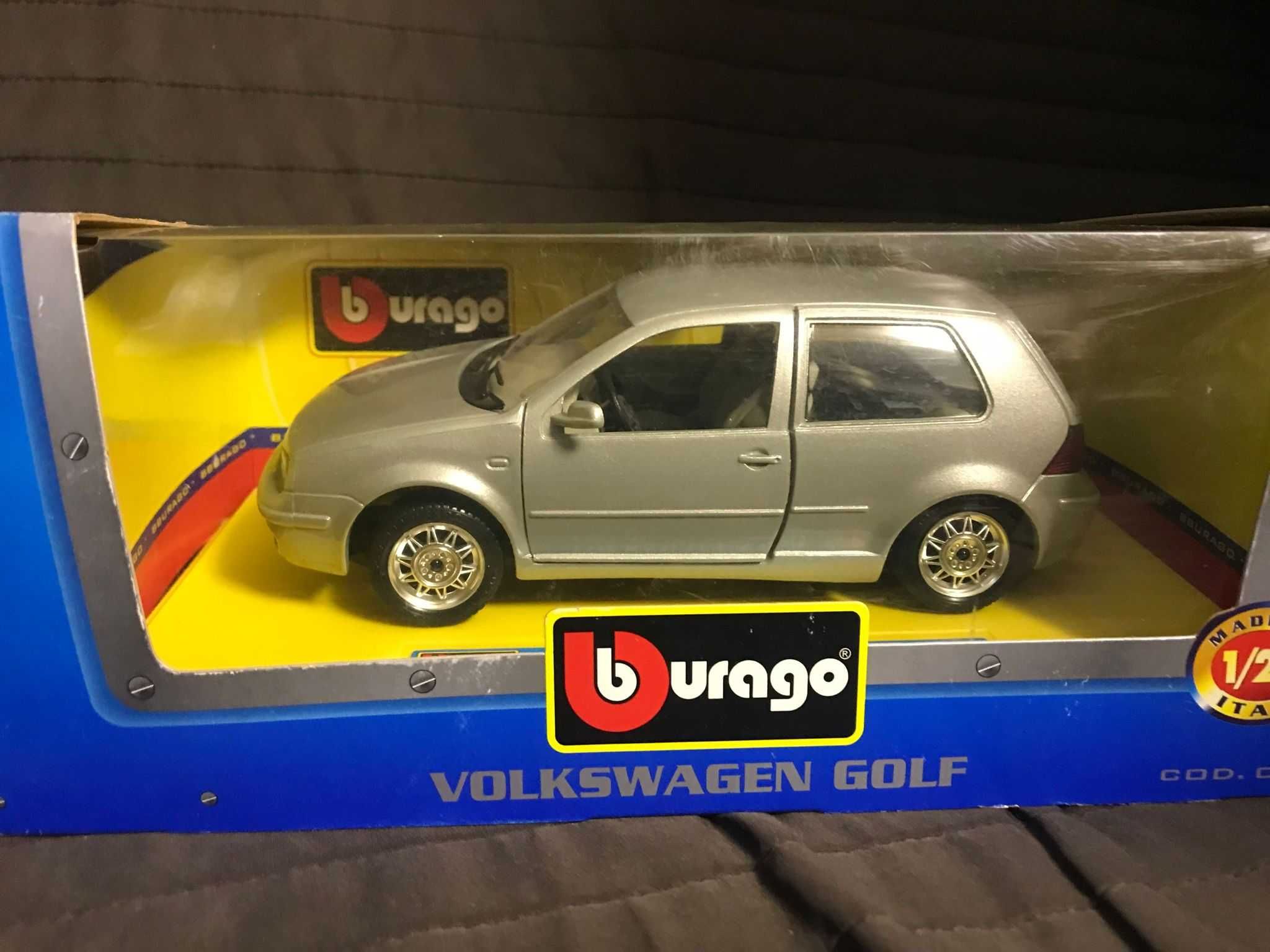 Macheta VW Golf MK IV scara  1/24 Burago Gri