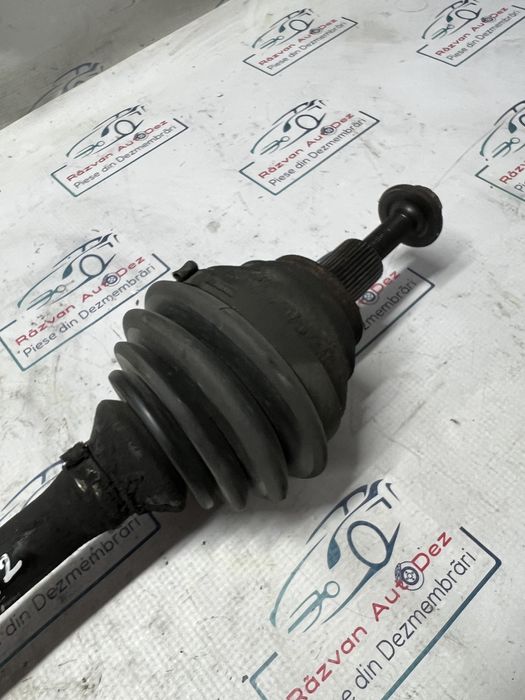 planetara stanga fata volkswagen touran 2.0 motorina 2012