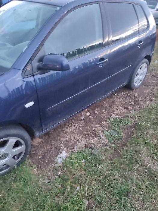 Dezmembrez vw polo 1.2 benzina