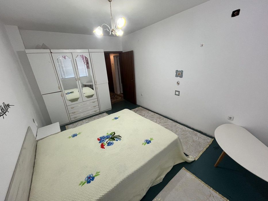 Дава се под наем Многостаен апартамент в Пловдив, Кючук Париж - 97 кв.м за 500 € - Снимка #8