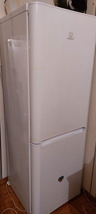 Холодильник INDESIT, продам