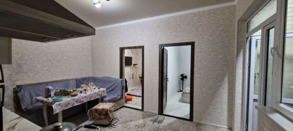 Срочно продается коттедж 1 сотка 3 комнаты М. Ашрафий