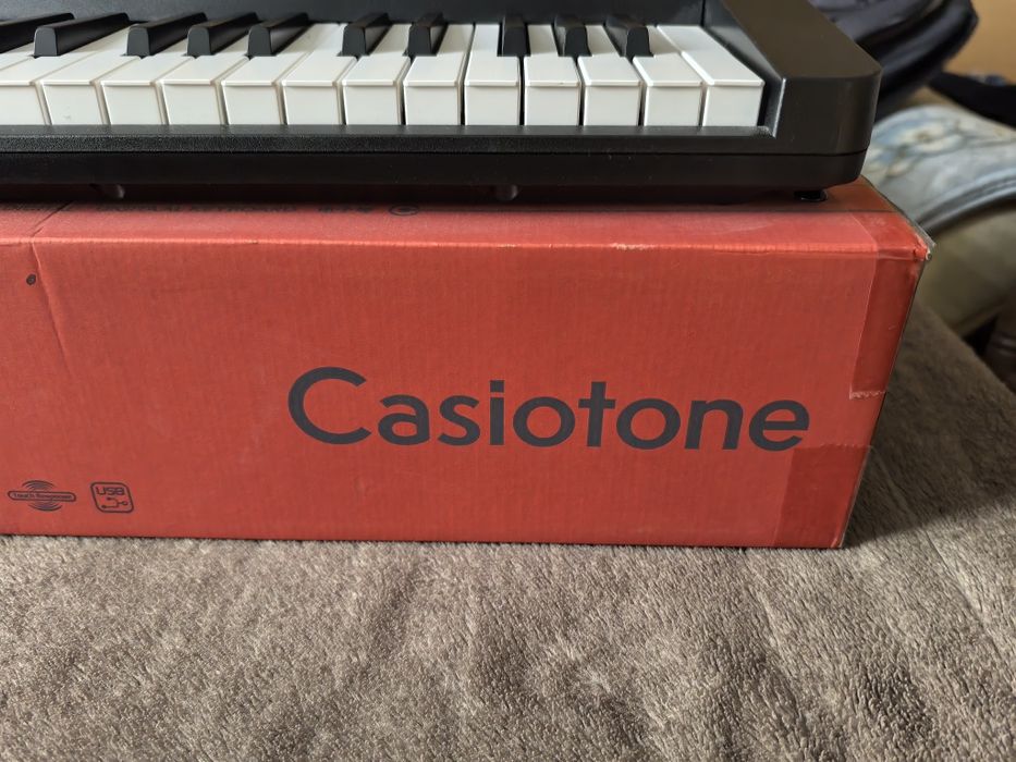 Синтезатор Casio CT-1000V