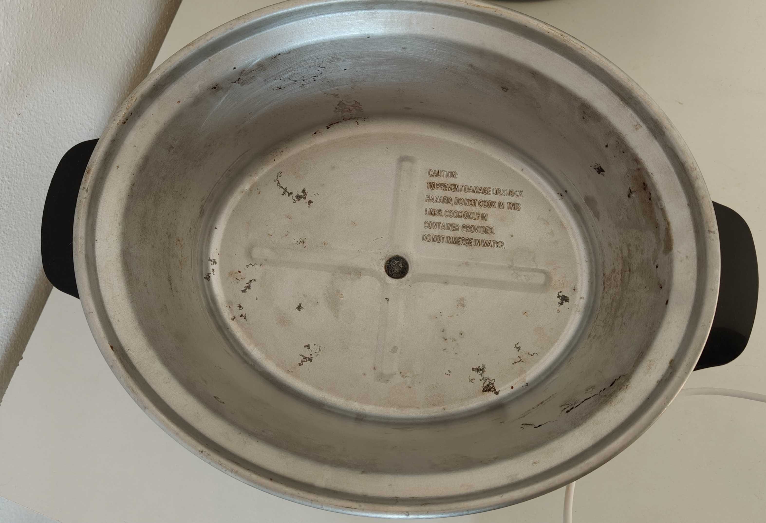 Slow cooker /уред за бавно готвене Heinner HSCK-C35CR