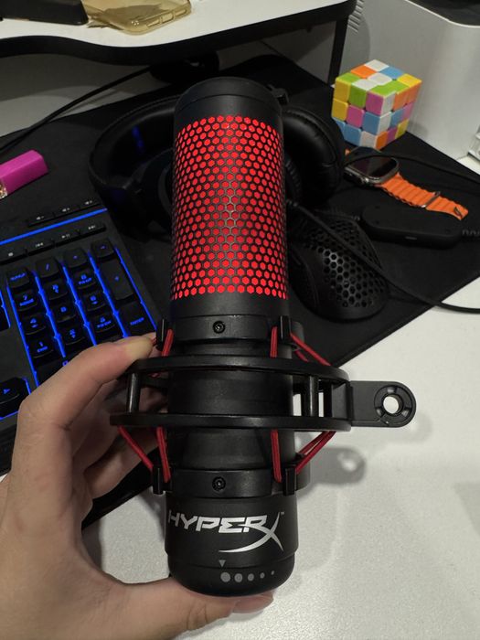 Игровой микрофон HyperX QuadCast